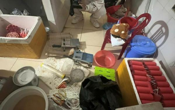 Bắt đối tượng sản xuất, tàng trữ số lượng lớn pháo nổ tại nhà