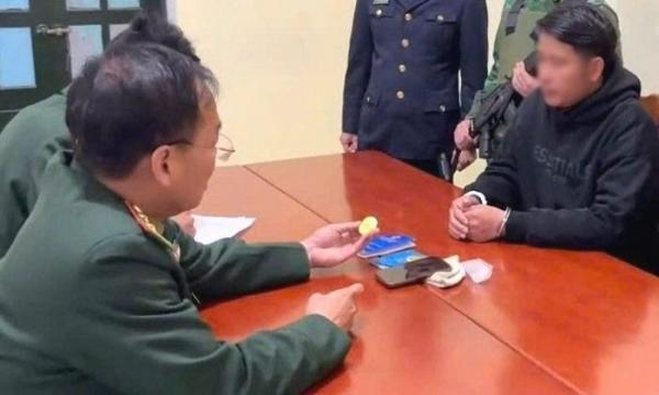 Phát hiện gần 7 cây vàng giấu trong ô tô tại cửa khẩu