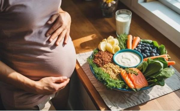 Để con thông minh, mẹ nên ăn 5 món này vào cuối thai kỳ