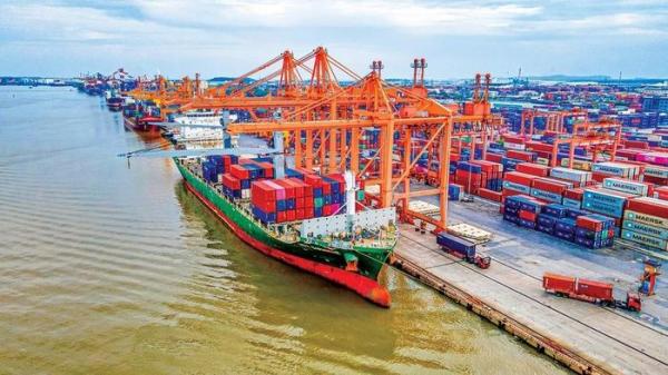 Bắt đầu miễn nhiều loại phí giao thông từ hôm nay
