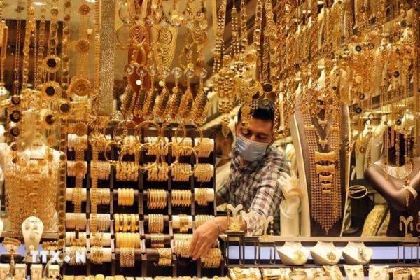 Giá vàng nới rộng đà tăng sau khi Mỹ tạm đình chỉ kế hoạch tấn công Iran