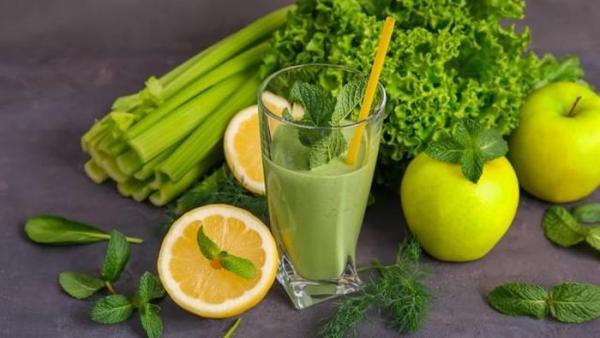 Trời nắng nóng cực đỉnh: Ra đường nhớ mang theo loại nước này để tránh sốc nhiệt