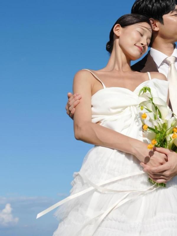 Nữ diễn viên Song Yi Jae bất ngờ thông báo kết hôn