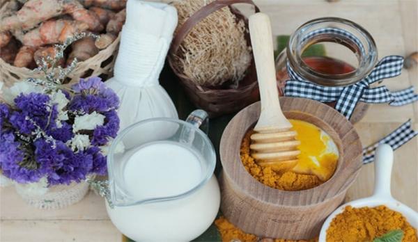 5 cách kết hợp nghệ tươi trong chăm sóc da, hỗ trợ làm sáng và cải thiện vẻ ngoài rạng rỡ