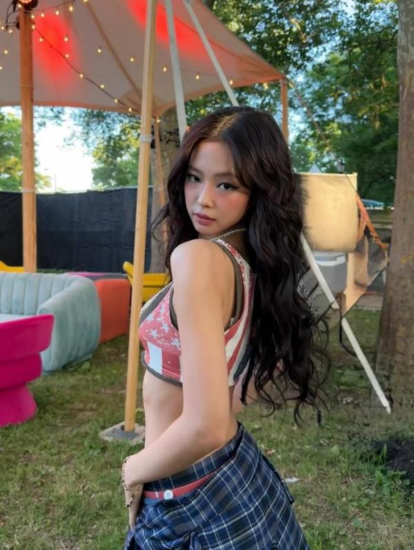 Jennie (BLACKPINK) đón thêm tin vui