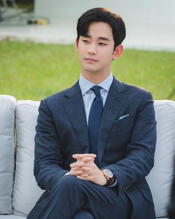 Kim Soo Hyun tái xuất quốc tế sau ồn ào đời tư