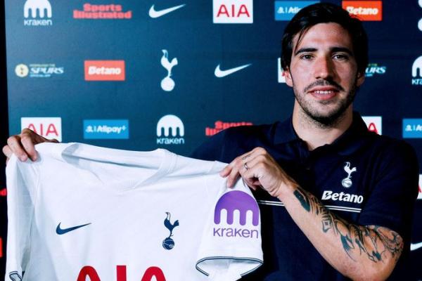 Chuyển nhượng mùa hè: Sức mạnh không giới hạn của Premier League
