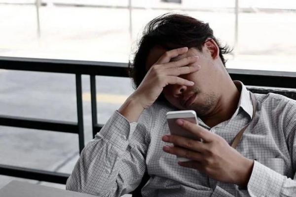 Vợ say nắng đồng nghiệp, mẹ vợ lại bảo có bạn thân khác giới là thường