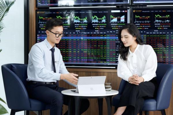 Chứng khoán tháng 8: Dòng tiền nội đưa thị trường trở lại đà tăng