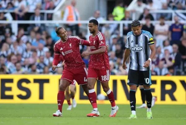 Đội trưởng Virgil van Dijk lên tiếng khuyên Liverpool giữ Cody Gakpo trước sự nhòm ngó của Man City