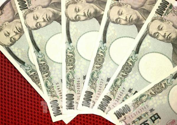 Doanh nghiệp Nhật Bản đẩy mạnh phòng vệ trước đà suy yếu của đồng yen