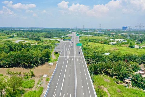 Cao tốc Bến Lức - Long Thành đón gần 25.000 phương tiện trong 24 giờ