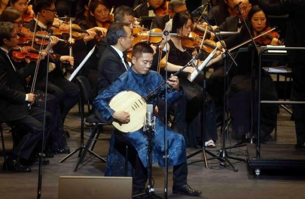 Tiếng đàn nguyệt của NSND Cồ Huy Hùng lay động khán giả