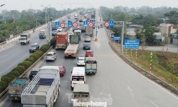 Hà Nội giảm tốc độ, điều chỉnh phân làn trên cầu Thanh Trì gần 3 tháng
